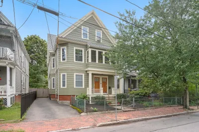 76 Orchard St 1