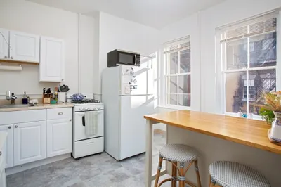 24 Anderson Street #2