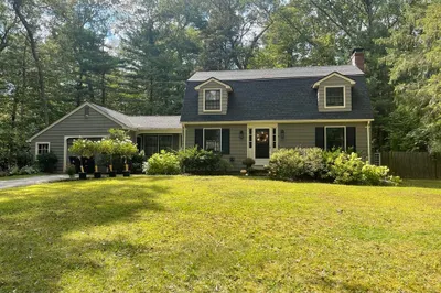 22 Brentwood Rd 1