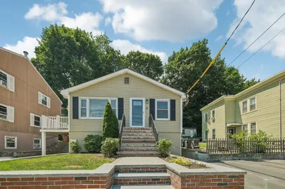35 Springvale Ave #N/A