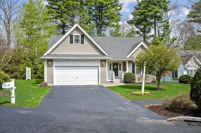 1 Aspenwood Cir #1 1