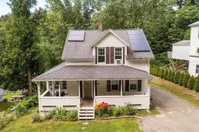 94 Ashburnham Hill Rd