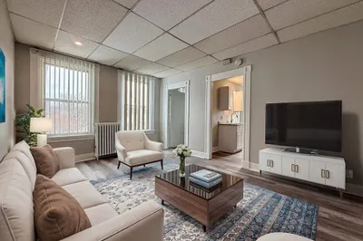 178 Park Street #2R 1