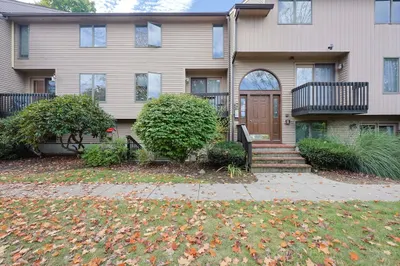 880 Landry Ave #2 1