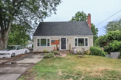 1051 Boston Road