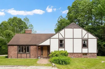 215 Colburn Rd