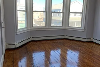 110 Capital St #2
