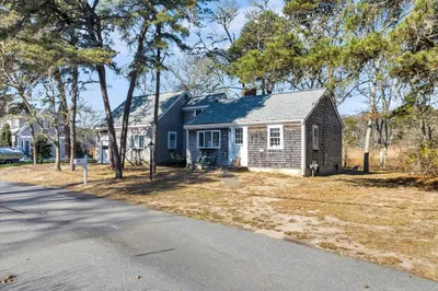 58 Diane Dr 1