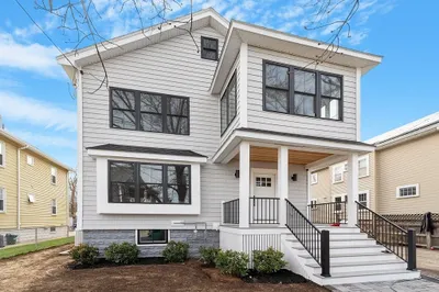 62-64 Brooks Ave #2