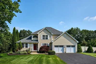 114 Woodland Dr