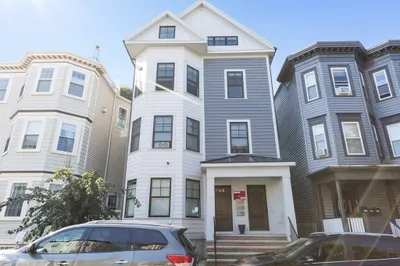 719 E 2nd St #1