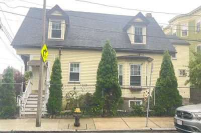 12 Corwin St 1