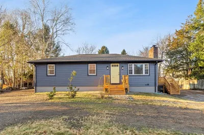 675 Middleboro Ave