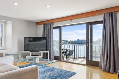 16 Beacon St #20
