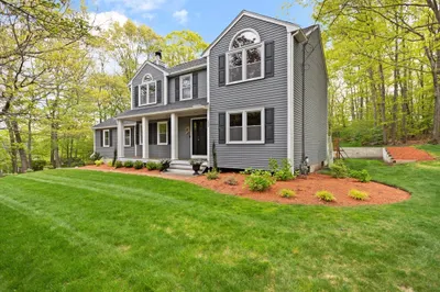 152 Landry Ave 1