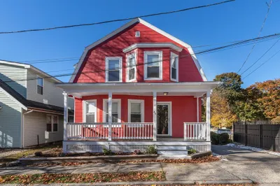 86 Alden St 1