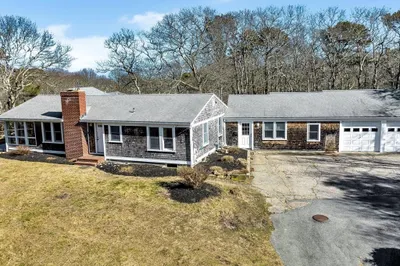 62 Baldwin Rd