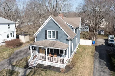 186 Vernon St 1