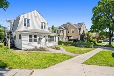4 Howland Terrace #2
