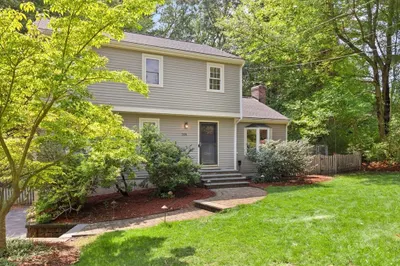 368 Acton Rd 1