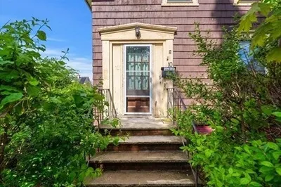 10 Pinkham St 1