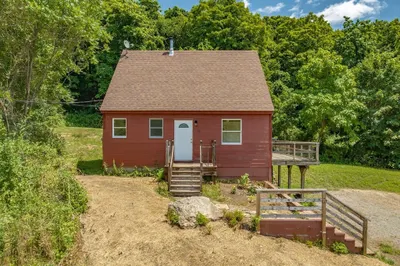 85 Amherst Rd 1