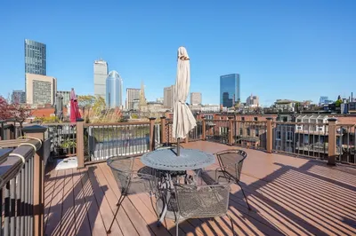 31 Concord Sq #4