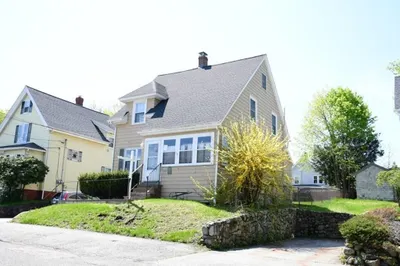 10 Vermont Ave 1