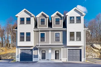 339 Quarry St #3 1