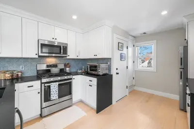 102a Mount Pleasant Ave #2