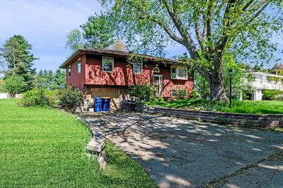 3 Rolling Hill Ave