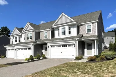 8 Evergreen Dr #8