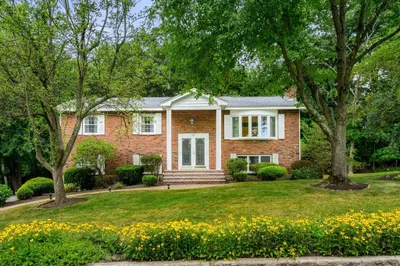 39 Freeport Dr 1