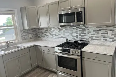 68 West Britannia St #3 1