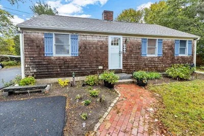 1028 Old Falmouth Rd 1
