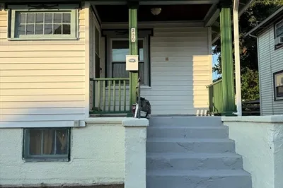 230 Fayette St