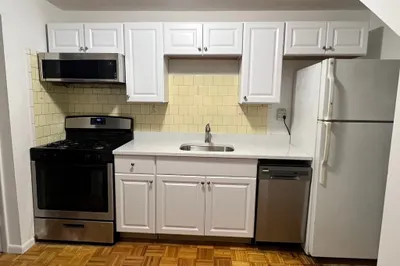 87r Madison St #1R 1