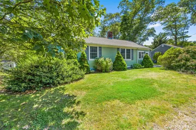 42 Glen Ave