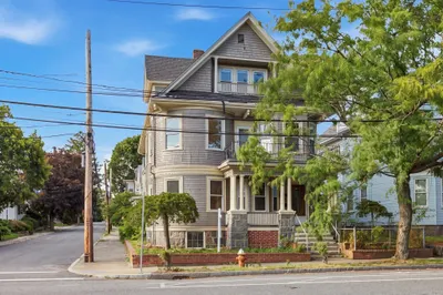 168 Brook Rd 1