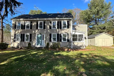 119 N Main St 1