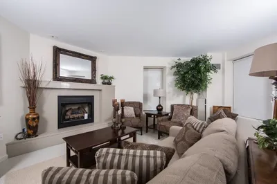 755 Boylston Street #802