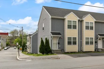 54 Primrose St #3 1