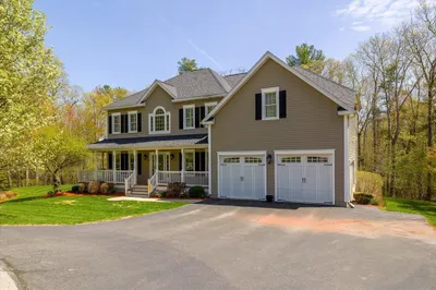 8 Willow Tree Ln 1
