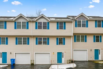 985 Trapelo Rd #11 1