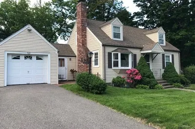 81 Pond St
