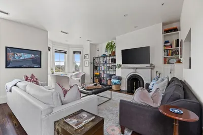 433 Columbus Ave #4