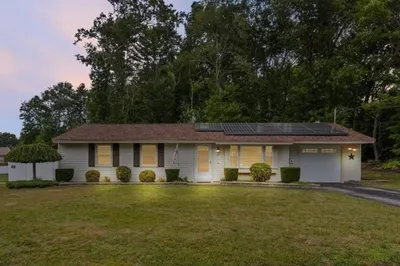 76 Fairbanks Rd