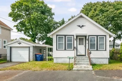 16 Hitch St 1