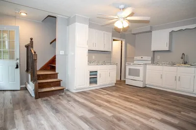 9 Cedar St