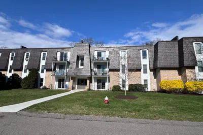 6 Kennedy Ln #54 1